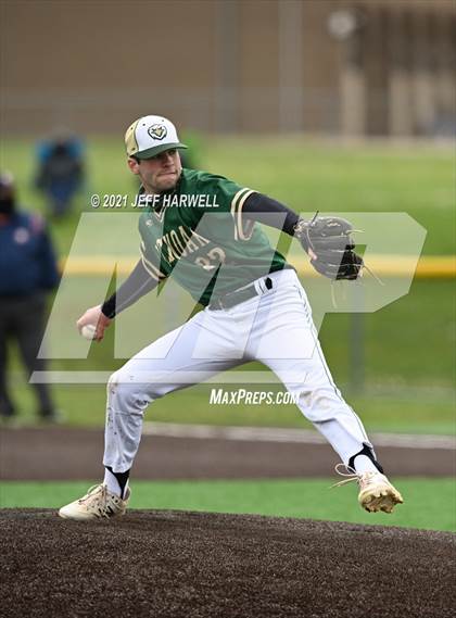 Thumbnail 1 in GlenOak @ Louisville photogallery.