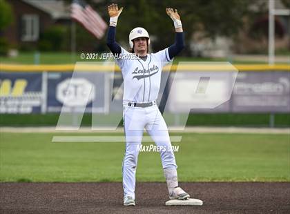 Thumbnail 3 in GlenOak @ Louisville photogallery.