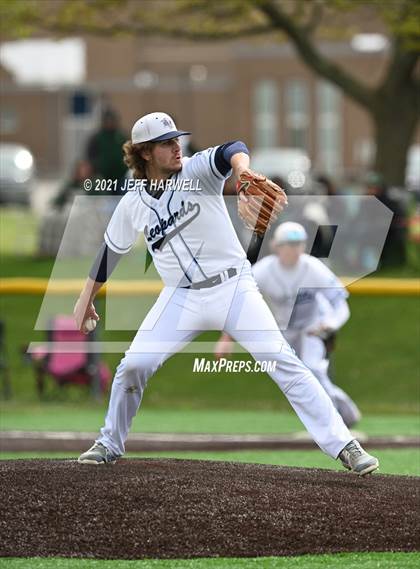 Thumbnail 2 in GlenOak @ Louisville photogallery.