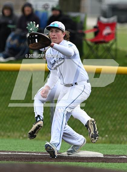 Thumbnail 3 in GlenOak @ Louisville photogallery.
