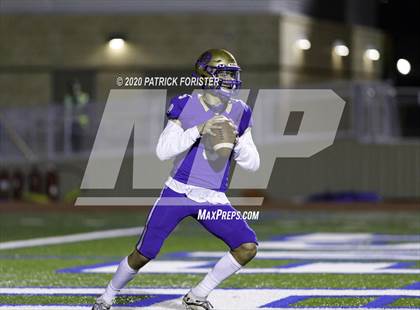 Thumbnail 3 in East View @ Alamo Heights (UIL 5A Area Playoff) photogallery.