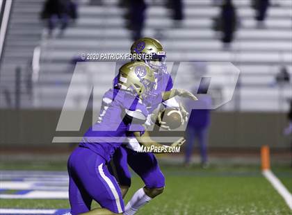 Thumbnail 2 in East View @ Alamo Heights (UIL 5A Area Playoff) photogallery.