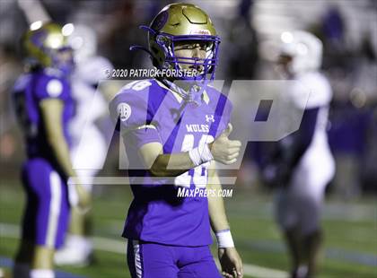 Thumbnail 3 in East View @ Alamo Heights (UIL 5A Area Playoff) photogallery.