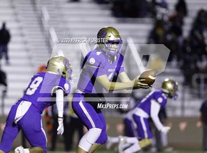 Thumbnail 3 in East View @ Alamo Heights (UIL 5A Area Playoff) photogallery.