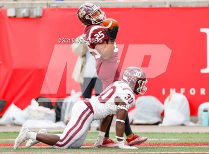Thumbnail 1 in Summer Creek vs. Cinco Ranch (UIL 6A Regional Playoff) photogallery.