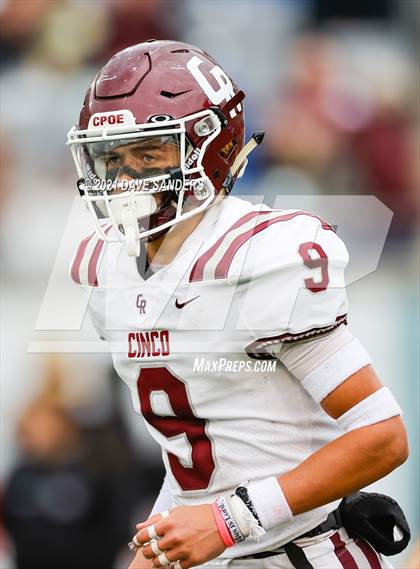 Thumbnail 2 in Summer Creek vs. Cinco Ranch (UIL 6A Regional Playoff) photogallery.