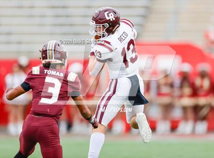 Thumbnail 3 in Summer Creek vs. Cinco Ranch (UIL 6A Regional Playoff) photogallery.