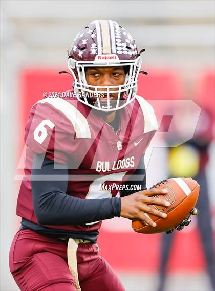 Thumbnail 2 in Summer Creek vs. Cinco Ranch (UIL 6A Regional Playoff) photogallery.