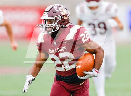 Thumbnail 2 in Summer Creek vs. Cinco Ranch (UIL 6A Regional Playoff) photogallery.