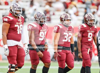 Thumbnail 2 in Summer Creek vs. Cinco Ranch (UIL 6A Regional Playoff) photogallery.