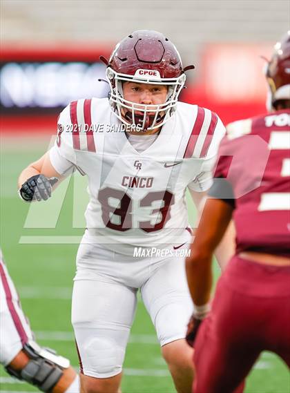 Thumbnail 3 in Summer Creek vs. Cinco Ranch (UIL 6A Regional Playoff) photogallery.