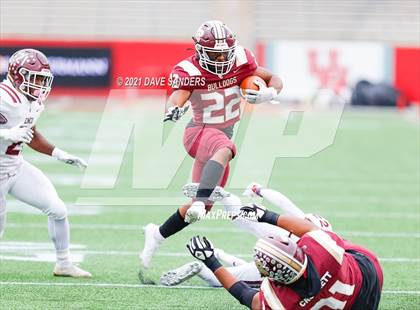 Thumbnail 1 in Summer Creek vs. Cinco Ranch (UIL 6A Regional Playoff) photogallery.