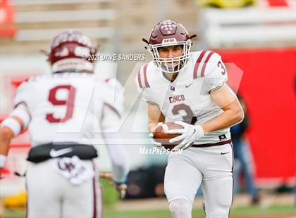 Thumbnail 1 in Summer Creek vs. Cinco Ranch (UIL 6A Regional Playoff) photogallery.