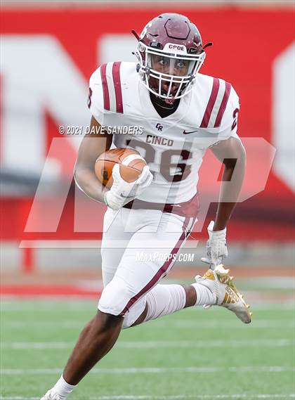 Thumbnail 1 in Summer Creek vs. Cinco Ranch (UIL 6A Regional Playoff) photogallery.