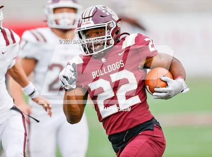 Thumbnail 3 in Summer Creek vs. Cinco Ranch (UIL 6A Regional Playoff) photogallery.