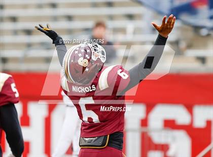 Thumbnail 3 in Summer Creek vs. Cinco Ranch (UIL 6A Regional Playoff) photogallery.