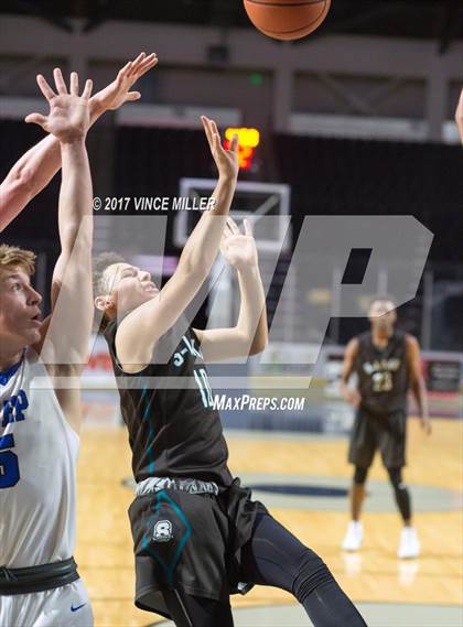 Thumbnail 1 in Seattle Prep vs. Spanaway Lake photogallery.