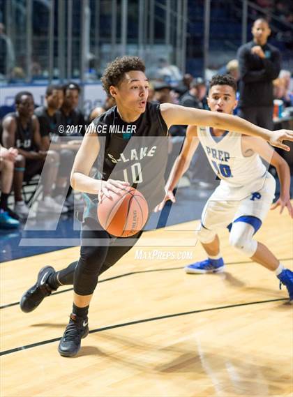 Thumbnail 3 in Seattle Prep vs. Spanaway Lake photogallery.