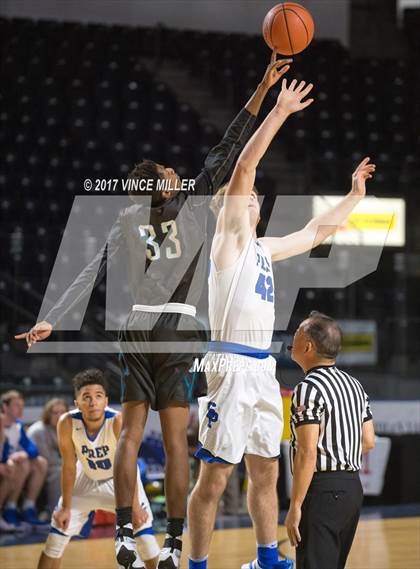 Thumbnail 1 in Seattle Prep vs. Spanaway Lake photogallery.