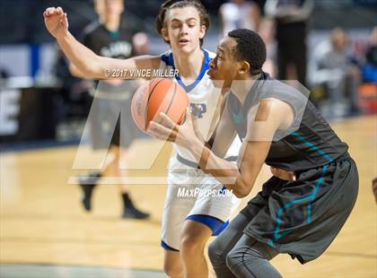 Thumbnail 3 in Seattle Prep vs. Spanaway Lake photogallery.