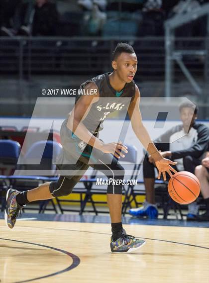 Thumbnail 3 in Seattle Prep vs. Spanaway Lake photogallery.