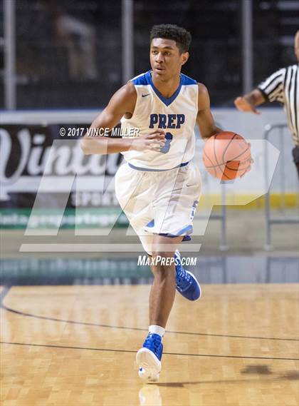 Thumbnail 2 in Seattle Prep vs. Spanaway Lake photogallery.