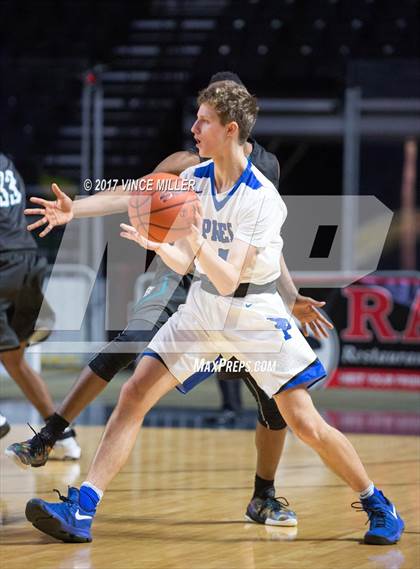 Thumbnail 1 in Seattle Prep vs. Spanaway Lake photogallery.