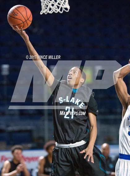 Thumbnail 1 in Seattle Prep vs. Spanaway Lake photogallery.