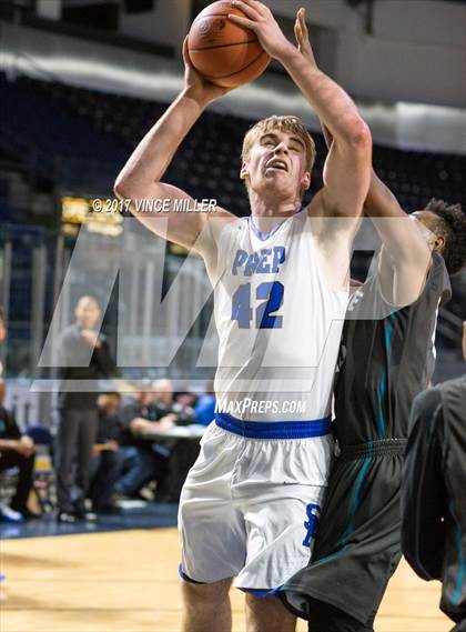 Thumbnail 3 in Seattle Prep vs. Spanaway Lake photogallery.