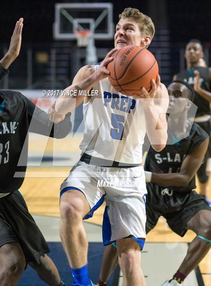 Thumbnail 2 in Seattle Prep vs. Spanaway Lake photogallery.