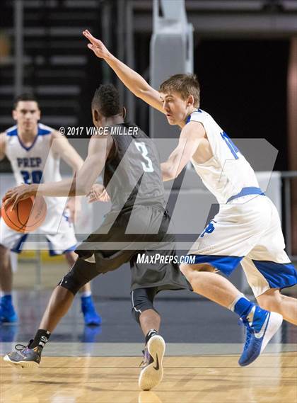 Thumbnail 3 in Seattle Prep vs. Spanaway Lake photogallery.
