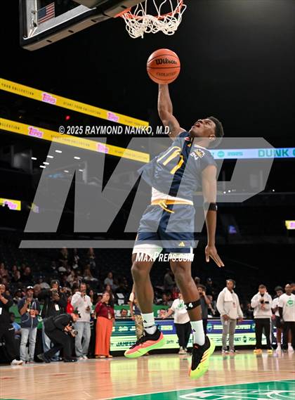 Thumbnail 2 in McDonald's All American Games (Slam Dunk) photogallery.
