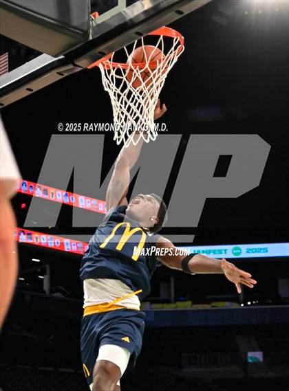 Thumbnail 1 in McDonald's All American Games (Slam Dunk) photogallery.