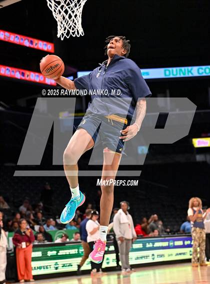 Thumbnail 2 in McDonald's All American Games (Slam Dunk) photogallery.