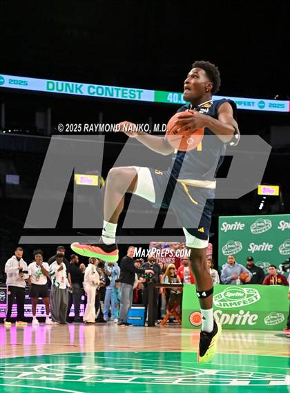 Thumbnail 3 in McDonald's All American Games (Slam Dunk) photogallery.