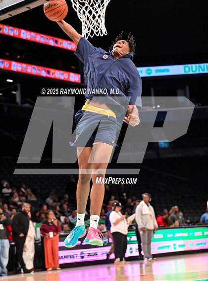 Thumbnail 3 in McDonald's All American Games (Slam Dunk) photogallery.