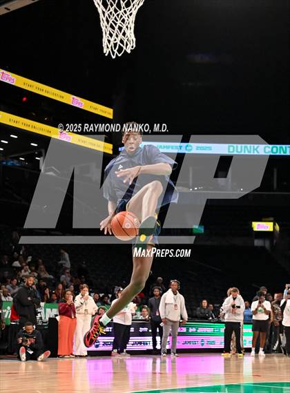 Thumbnail 1 in McDonald's All American Games (Slam Dunk) photogallery.