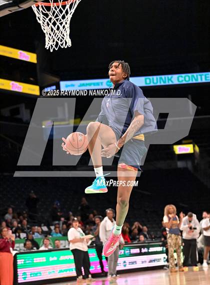 Thumbnail 2 in McDonald's All American Games (Slam Dunk) photogallery.