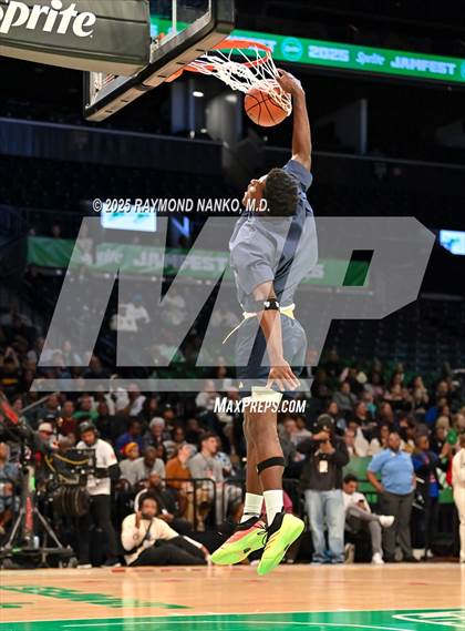 Thumbnail 1 in McDonald's All American Games (Slam Dunk) photogallery.