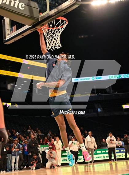 Thumbnail 2 in McDonald's All American Games (Slam Dunk) photogallery.