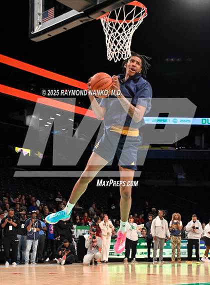 Thumbnail 2 in McDonald's All American Games (Slam Dunk) photogallery.