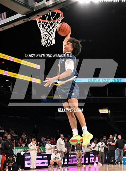 Thumbnail 3 in McDonald's All American Games (Slam Dunk) photogallery.