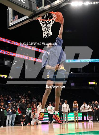 Thumbnail 3 in McDonald's All American Games (Slam Dunk) photogallery.