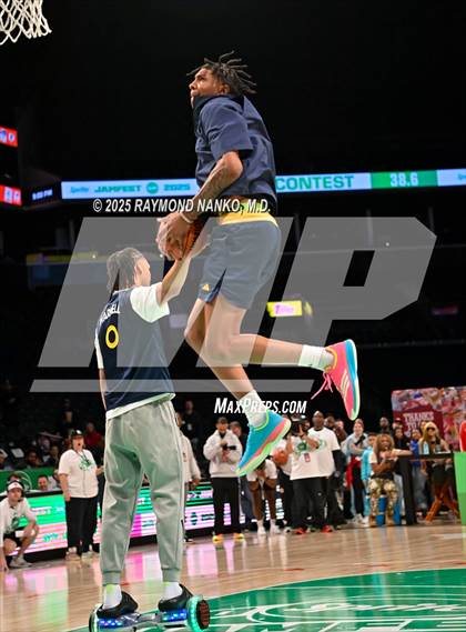 Thumbnail 1 in McDonald's All American Games (Slam Dunk) photogallery.