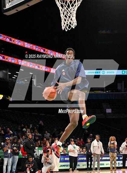 Thumbnail 2 in McDonald's All American Games (Slam Dunk) photogallery.