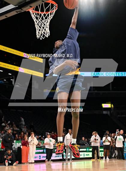 Thumbnail 3 in McDonald's All American Games (Slam Dunk) photogallery.