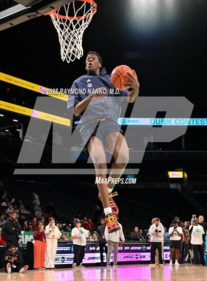 Thumbnail 1 in McDonald's All American Games (Slam Dunk) photogallery.