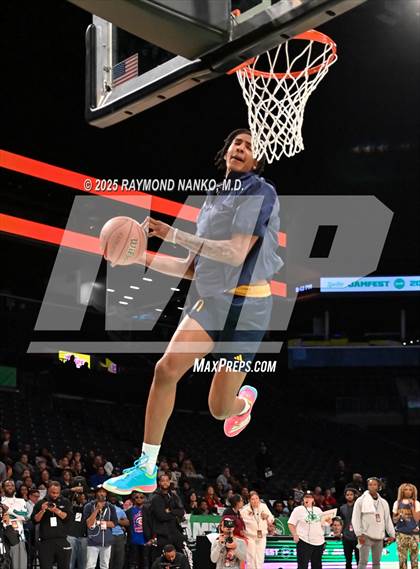 Thumbnail 1 in McDonald's All American Games (Slam Dunk) photogallery.
