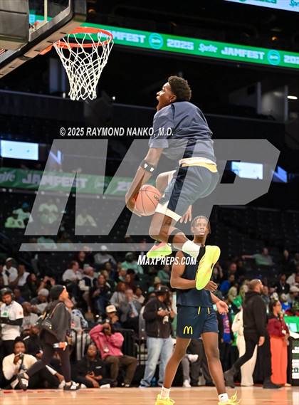 Thumbnail 2 in McDonald's All American Games (Slam Dunk) photogallery.