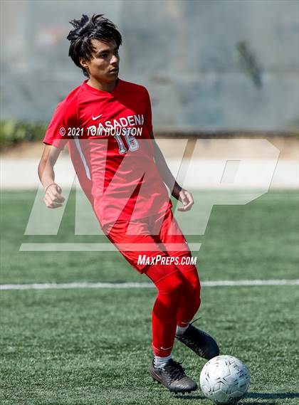 Thumbnail 3 in Pasadena vs. Troy photogallery.
